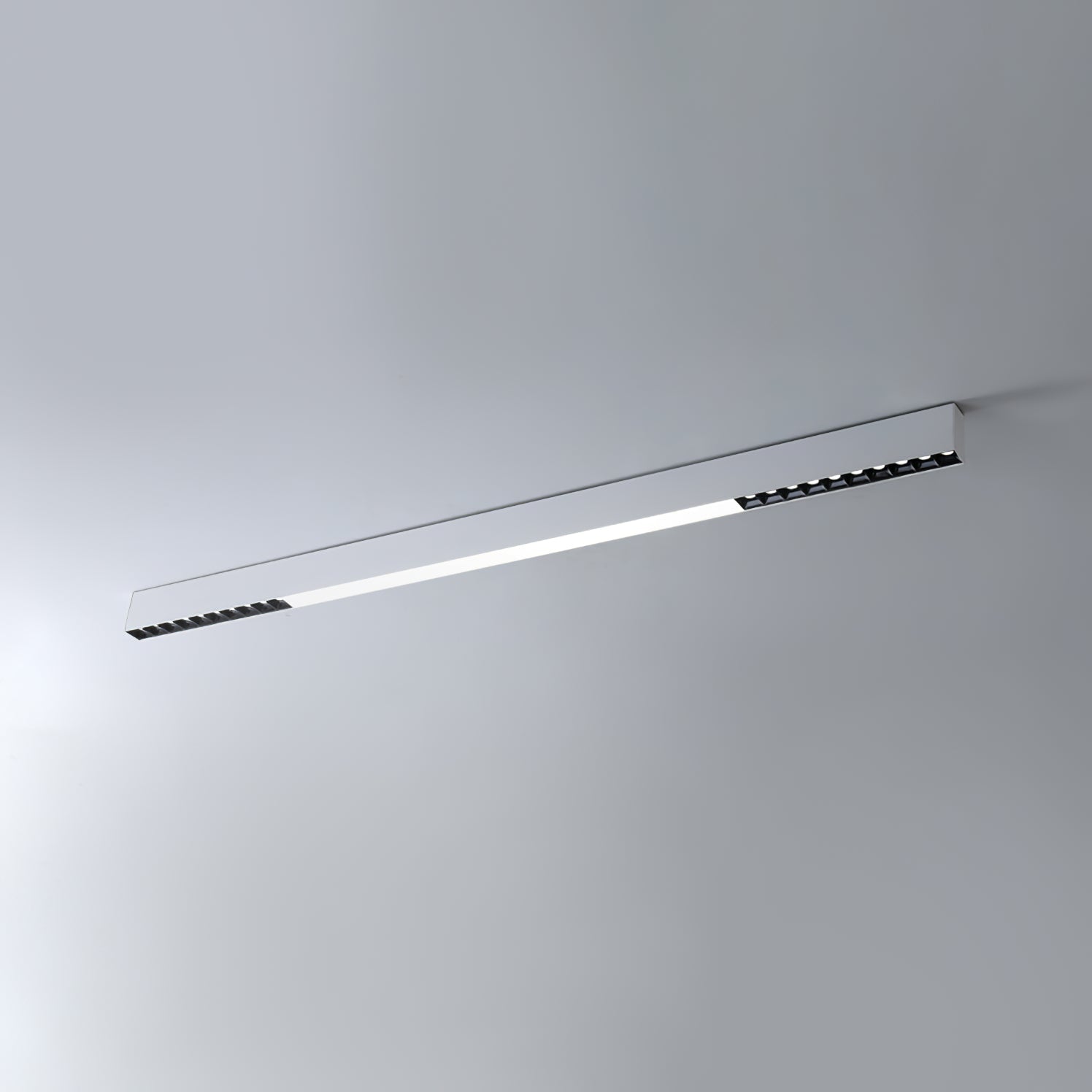Magnetic Floating Light by FIFTH & BEAM — product view 12